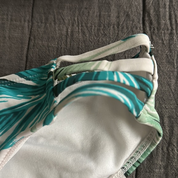 Xhilaration Palm Leaves Bikini Set - Picture 10 of 11